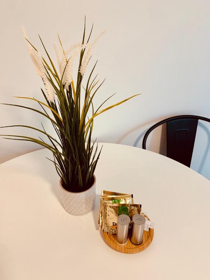 Gaestehaus Zur Uni Klinik Exklusives Apartment Mit Kueche Und Badezimmer Homburg  Kültér fotó