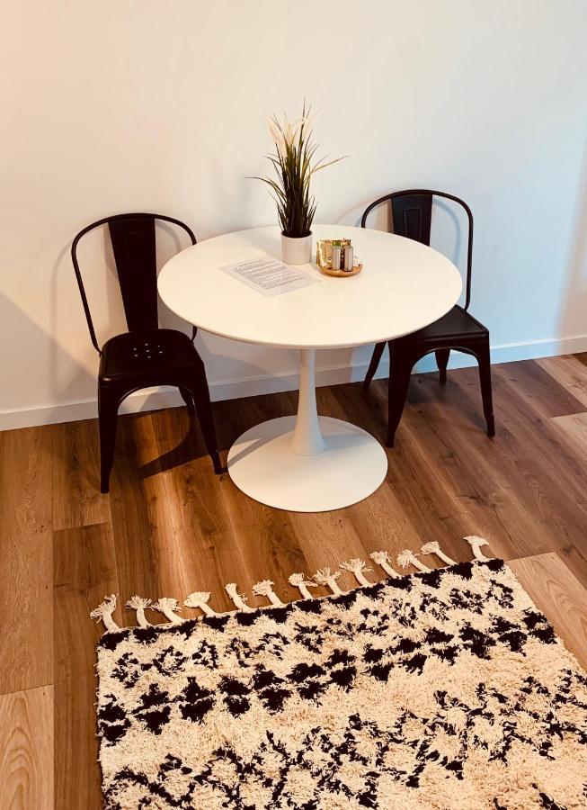 Gaestehaus Zur Uni Klinik Exklusives Apartment Mit Kueche Und Badezimmer Homburg  Kültér fotó