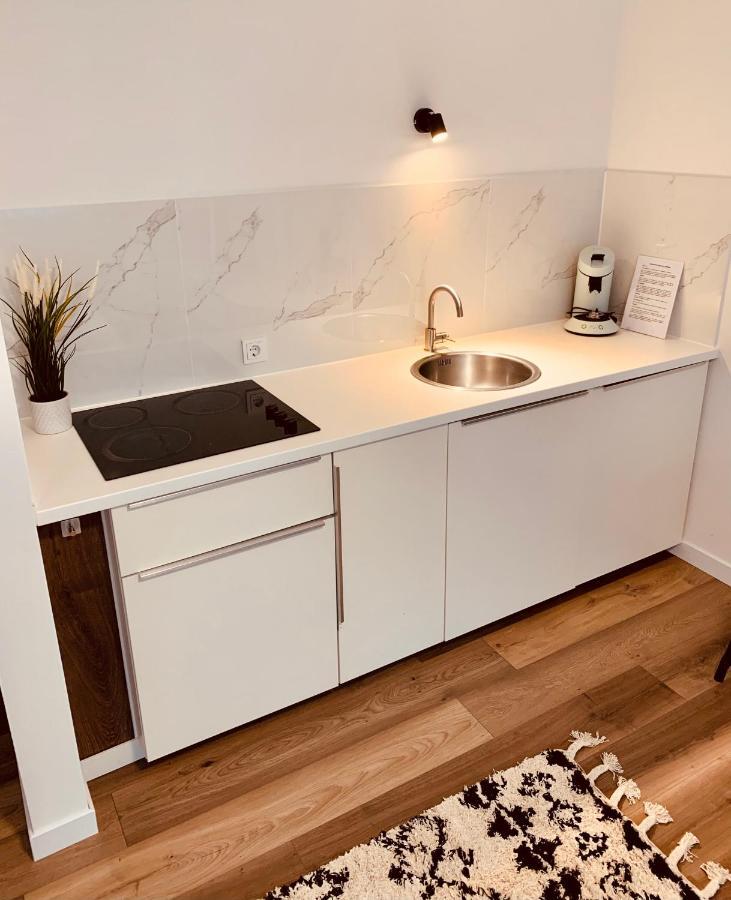 Gaestehaus Zur Uni Klinik Exklusives Apartment Mit Kueche Und Badezimmer Homburg  Kültér fotó