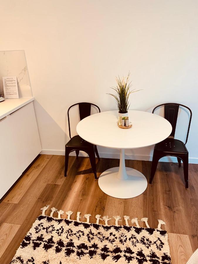 Gaestehaus Zur Uni Klinik Exklusives Apartment Mit Kueche Und Badezimmer Homburg  Kültér fotó