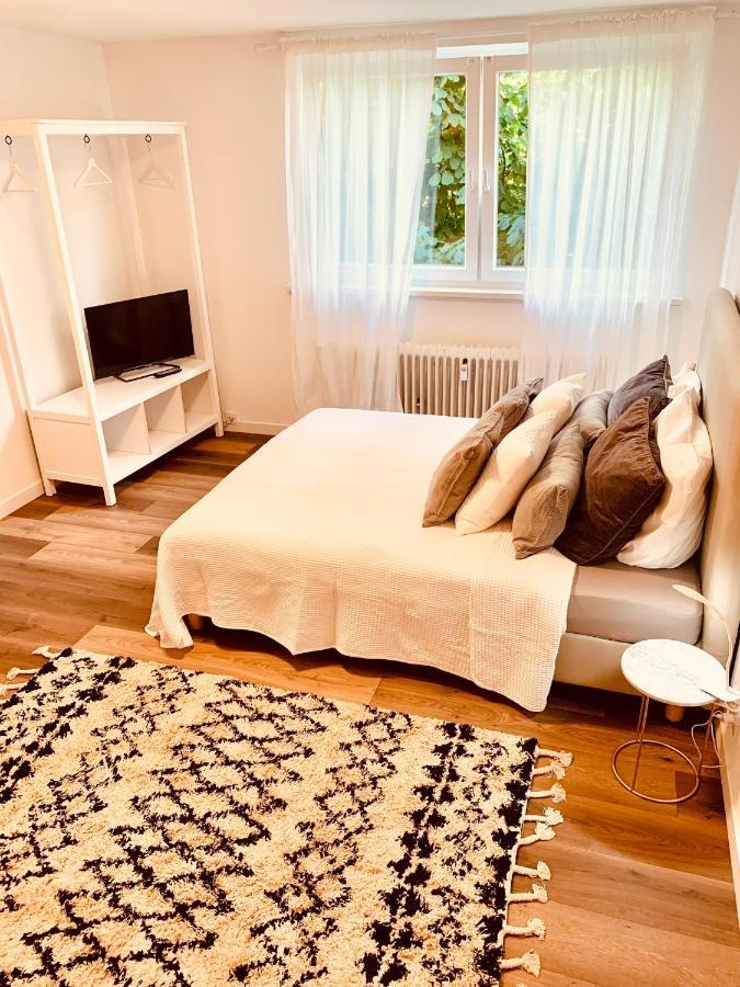 Gaestehaus Zur Uni Klinik Exklusives Apartment Mit Kueche Und Badezimmer Homburg  Kültér fotó